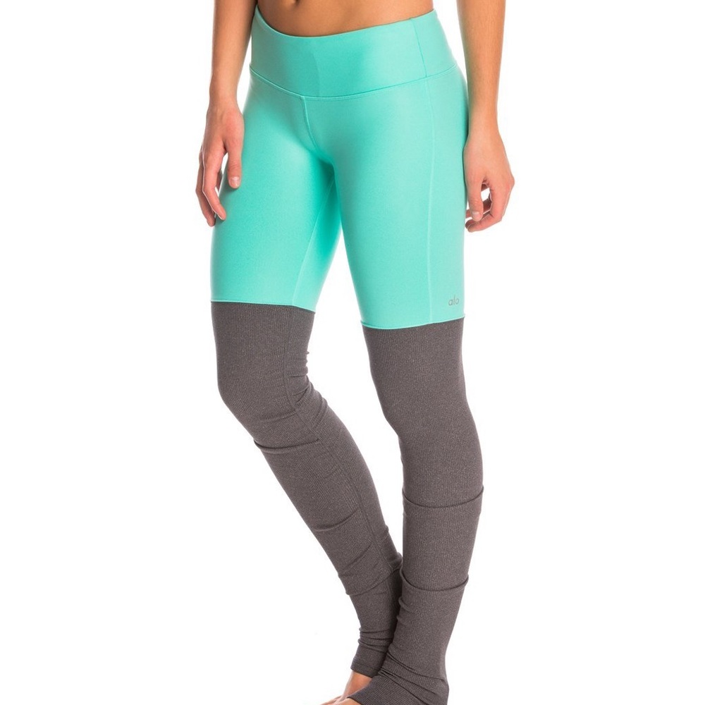 Alo Yoga Goddess Legging
